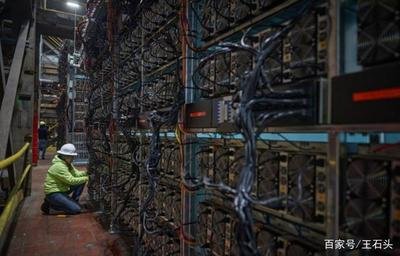 Mining farm with advanced cooling system